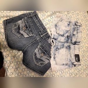 Bundle low rise shorts